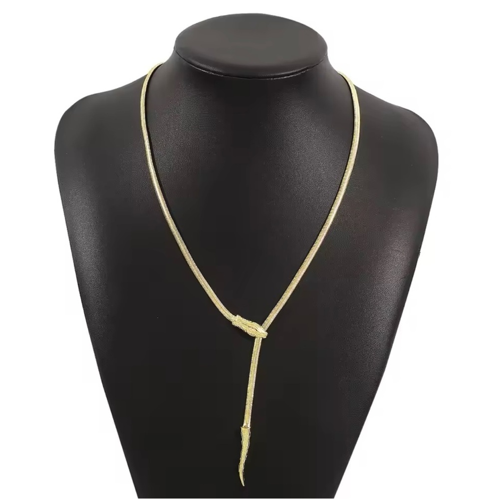✨✨Elegant Snake Lariat Necklace✨✨ - Picture 2 of 6
